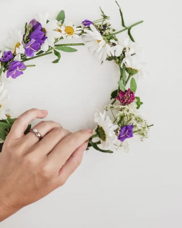 🌿🌻💐Glad Midsommar!🌺🪻☘️

Vi på BoD önskar dig en härlig midsommar med vänner och familj!

#midsommar #midsommar2025 #midsommarkransen #bod_sverige #förverkligadinbokidé